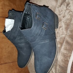 So Boot, size 10, Chantilly (style), Black (color)